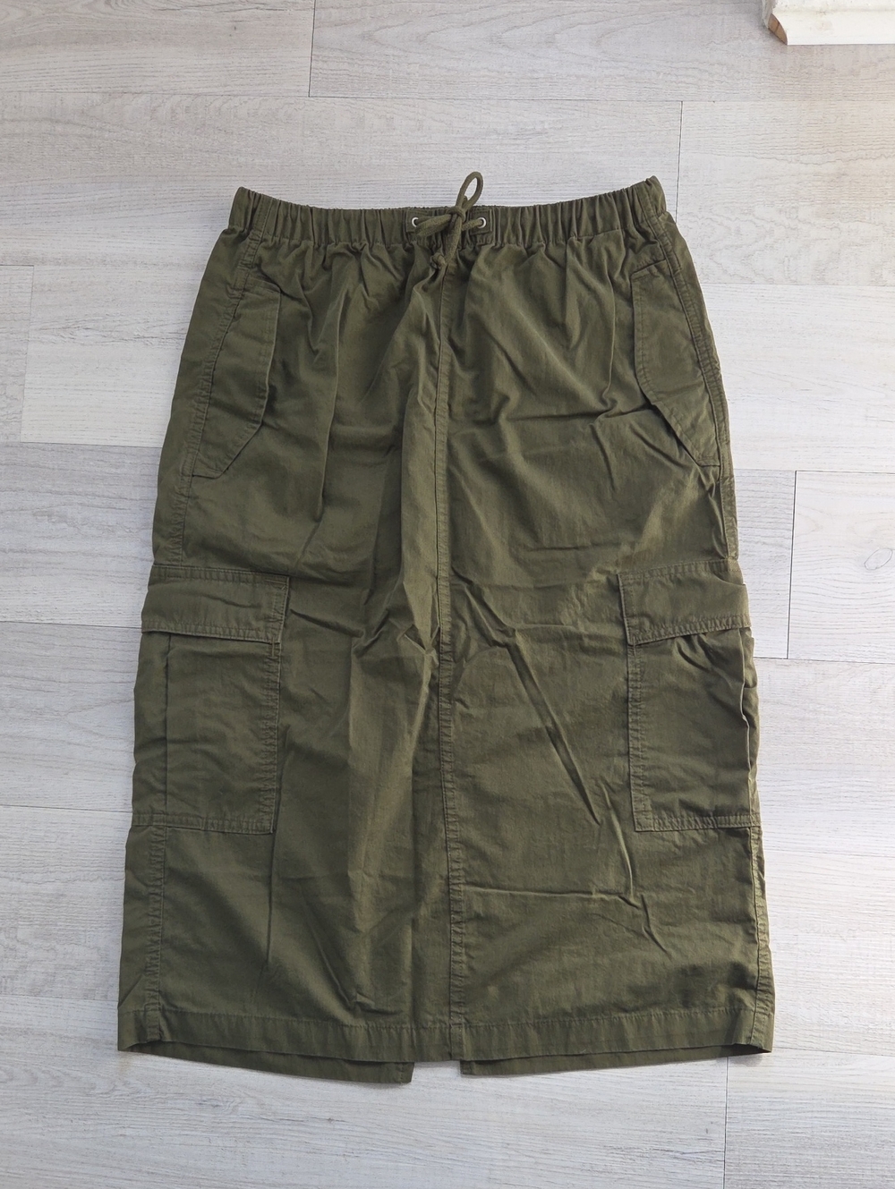 TNA Aritizia Utility Skirt, Army Green - Size S